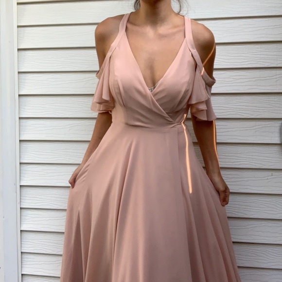 Gorgeous peach prom dress - Picture 1 of 10
